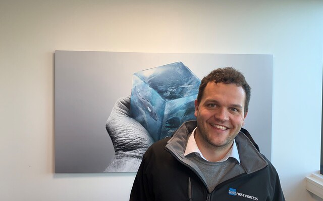 MMC First Process med julegave til både ansatte og lokalt næringsliv